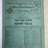 37/38 West Ham v Aston Villa Football Programme: Good condition league match with no team changes. Folding.