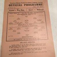 39/40 Tottenham v Brentford Football Programme: Near mint condition single sheet league match with no team changes. Dated 9 3 1940.