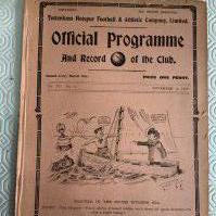 1919 - 1920 Tottenham v Bury Football Programme: Ex bound league match with no team changes. Slightly tatty to border.