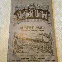 24/25 Sheffield United v Tottenham Football Programme: Ex bound in good condition with no team changes.