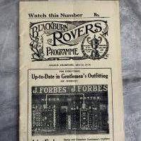 1929/1930 Blackburn Rovers v Arsenal Football Programme: Very good condition 20 page programme with no team changes. Rusty staples are holding firm. Lightest fold.