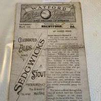 1920 - 1921 Watford v Brentford Football Programme: League match in fair condition with fold and rusty staple failing to hold 8 pager.