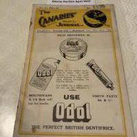 31/32 Norwich City v Brentford Football Programme: Good condition league match with no team changes. Rusty staples holding firm.