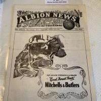 Manchester City + United 1976 Football Cards: Complete set of uncut in groups of 6 cards which each feature 3 Utd and City players. Issued by the Manchester Evening News Pink Final. (30)