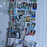 Football Card Collection: Lots of the Sun Football Swap Cards with other makers to include Anglo Confectionery, A + BC, Barratts, Many FKS and more. Instructions to sell. Hundreds.