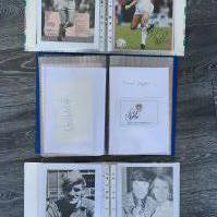 Leeds United Football Autograph Collection: From the 60s to the 90s often on large magazine pictures or white cards. A few smaller 50s ones included. Includes Charles, Sprake, Hunter, Gray, Madeley, Cherry, Flynn and many more. Quantity in 3 binders with instructions to sell.