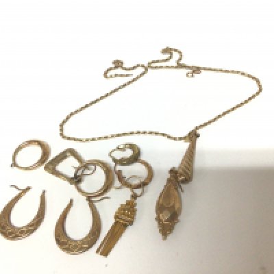 A 9carat gold rope chain necklace and a mixed quantity of gold earrings mainly odd earrings. Weight 10.4g