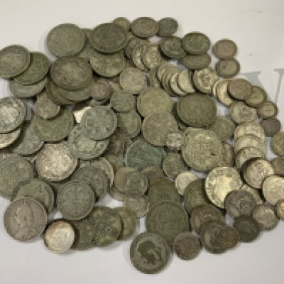 A large collection of pre 1947 British coinage, total weight 1450g (B)