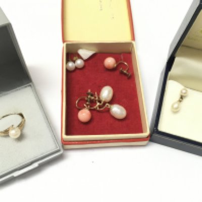 9ct gold and pearl earrings, coral screw earrings and a 9ct pearl ring. total weight 7.9g. Postage category A