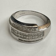 White gold diamond Princess cut diamond ring. Approx ring size U. 8.04g, 1.25ct. Postage category A.