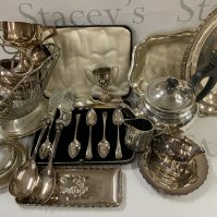 A collection of silver plated articles. (C)