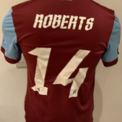 Burnley 2023 - 2024 Match Issued Football Shirt: Claret and blue short sleeve shirt with FA Cup badges to sleeves. Roberts 14 to rear. Issued v Tottenham on 5 January 2024. Player was unused substitute. 