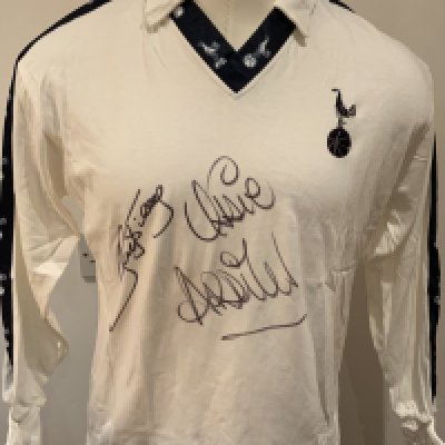 Tottenham Signed Late 1970s Replica Shirt: Iconic style originally made by Admiral and remade by Toffs signed to front by Ardiles and Villa. COA from reputable source. 