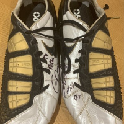 Tottenham Match Worn Gomes Signed Football Boots: Both Nike T90 boots signed by player with dedication. 