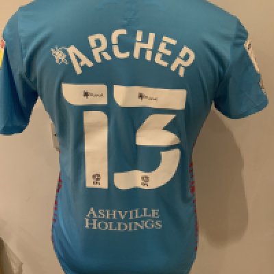 QPR 2021 - 2022 Match Issued Football Shirt: Blue short sleeve goalkeepers shirt with Sky Bet badging to sleeves. Archer 13 to rear. 