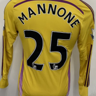 Sunderland 2014 - 2015 Match Worn Football Shirt: Yellow long sleeve goalkeepers shirt with Premier League badging to sleeves. Mannone 25 to rear.