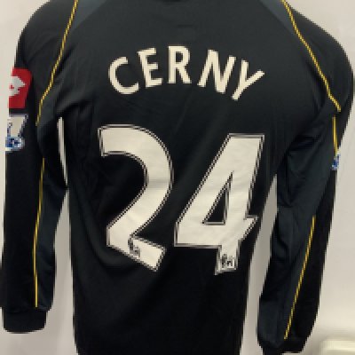 QPR 2011 - 2012 Match Worn Goalkeepers Football Shirt: Black and Yellow long sleeve shirt. Number 24 Cerny. Premier League badging.