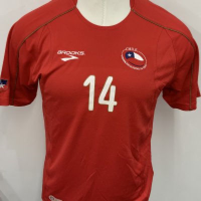 Chile 2010 Match Worn Football Shirt: Red short sleeve shirt. Number 14. Worn by Mathias Fernandez who started match v Northern Ireland on 30 May 2010. Chile won 1-0.