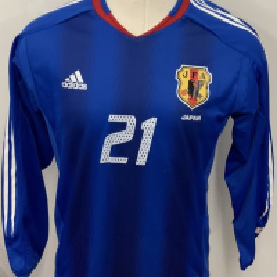 Japan 2004 Match Issued Football Shirt: Blue long sleeve shirt. Number 21.  Issued for friendly v Hungary on 25 April 2004