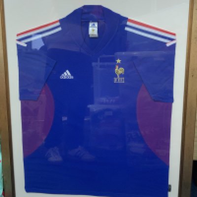 France 2002 Zidane Signed Framed Football Shirt: Signed to rear on number 10 by Zidane. Frame measures approximately 39 inches by 31 inches. No COA. Not for posting. 