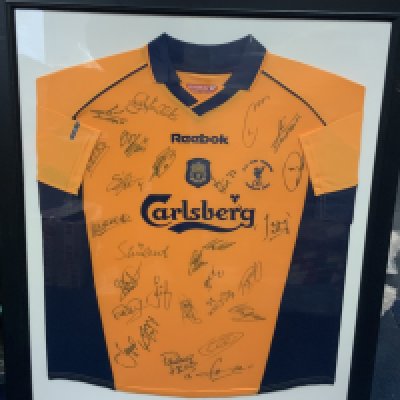 Liverpool 2001 FA Cup Winners Squad Signed Framed Football Shirt: Comes with COA and signature map. Frame measures approximately 38 x 31 inches. Shirt is embossed with FA Cup winners Cardiff 2001. Not for posting. 

