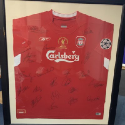 Framed Liverpool 2005 Istanbul 2005 Signed Football Shirt: Stunning shirt nicely framed and signed by the winning team with COA. Removed from a box and matching slip case which is included. Not for posting. 