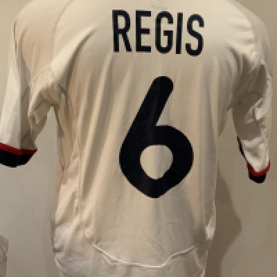 USA 2000 Match Worn Football Shirt: White short sleeve shirt with Regis 6 to rear. Worn by David Regis.