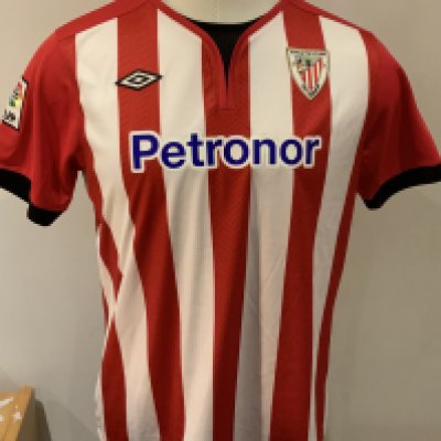 Bilbao 2010 - 2011 Match Worn Football Shirt: Red and white short sleeve shirt with Herrera 10 to rear. Worn v Tottenham in a pre season friendly on 6 August 2011.