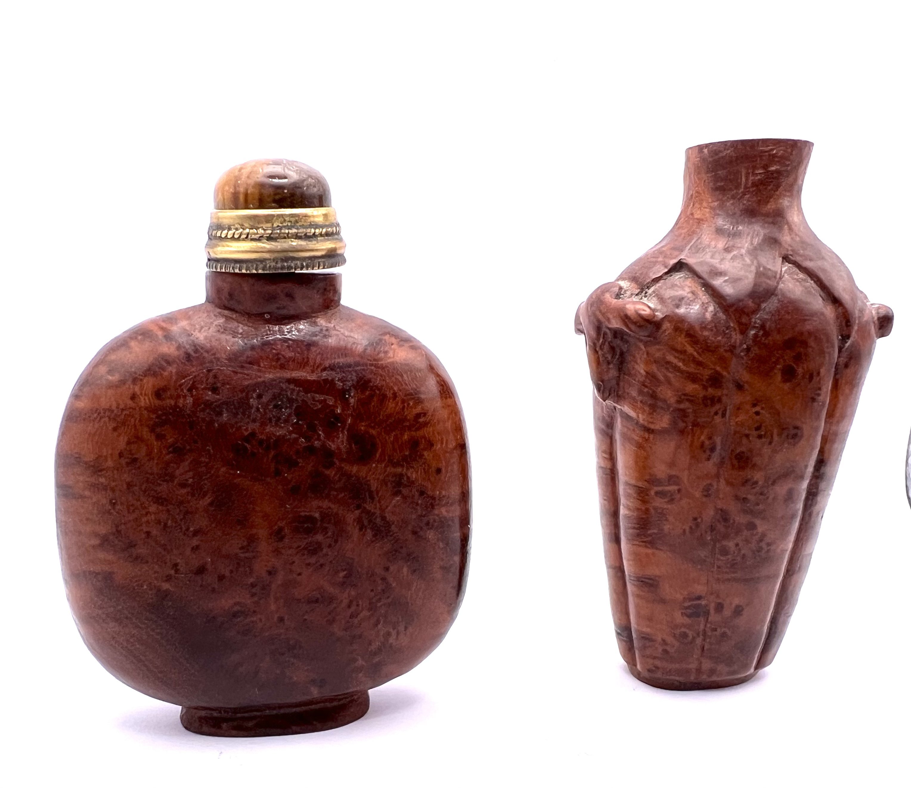 WITHDRAWN - A carved burr walnut snuff bottles. 6.5/5.2cm.