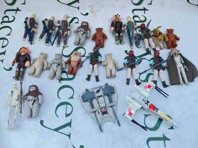 A Collection Of Vintage Star Wars Figures Including Last 17.