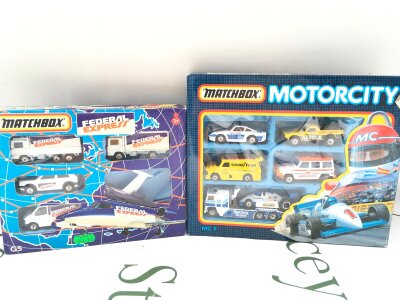 A Boxed Matchbox Motorcity Set MC9 And A Federal Express Set G5. No Reserve.