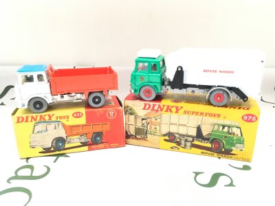 A Boxed Dinky Toys Bedford TK Tipper #435 And A Refuse Wagon #978.