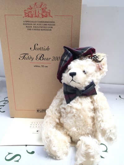 A Boxed Steiff Scottish Teddy Bear 2001 Limited Edition. No Reserve.