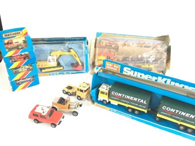 A Collection Of Boxed And Loose Matchbox Diecast Including A JCB Excavator, A Ford Transcontinental, A Log Transporter Etc. Boxes Are Worn. No Reserve.