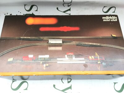 A Boxed Marklin Z Gauge Freight Starter Set 8167