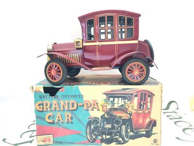 A Boxed Rosko Battery Operated Grand-Pa Car. No Reserve.