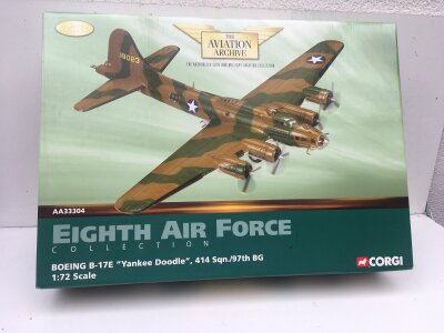 Boxed Corgi Aviation Archive Model featuring a Boeing B-17E..Yankee Doodle.  AA33304  Limited edition . 1:72 scale. No reserve