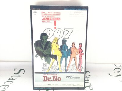 A Boxed Sideshow Collectibles 12 Inch Figure Of James Bond Sean Connnery From Doctor No.