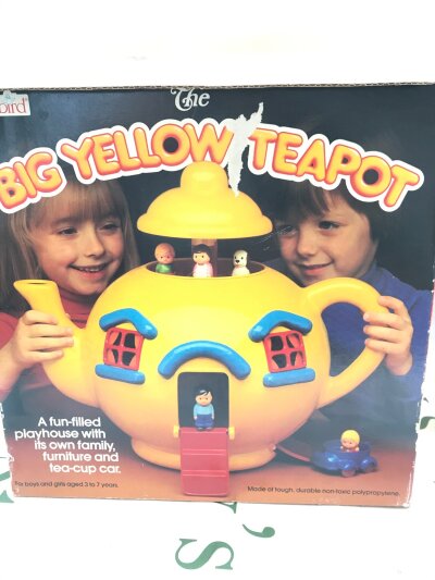 A Boxed Bluebird Big Yellow Teapot. No Reserve.