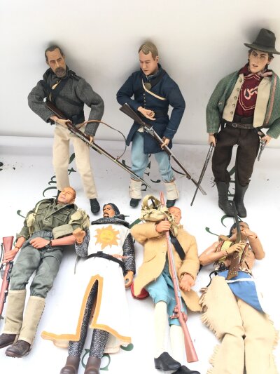 A Box Containing Sideshow And Dragon 12 Inch Figures. No Reserve.