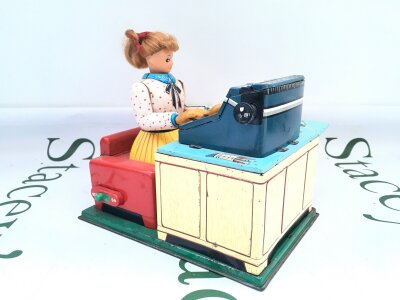 Battery Operated Japanese Linemar Busy Secretary. No Reserve. From A Lifetime Private Collection To Be Sold.