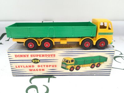 A Boxed Dinky Leyland Octopus Wagon #934.