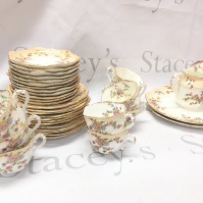 A late Victorian tea set . This lot cannot be posited