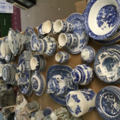A collection of blue and white ceramics including plates, dishes , cups , tea pots by Swinnertons, Willow, Johnson Bros etc . This lot cannot be posted