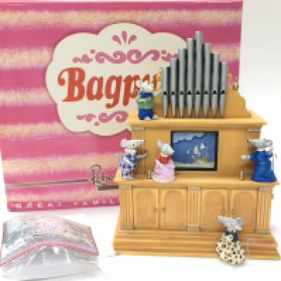 A Boxed Bagpuss ceramic The Mouse Organ music box, seen working. No obvious damage or restoration postage category B