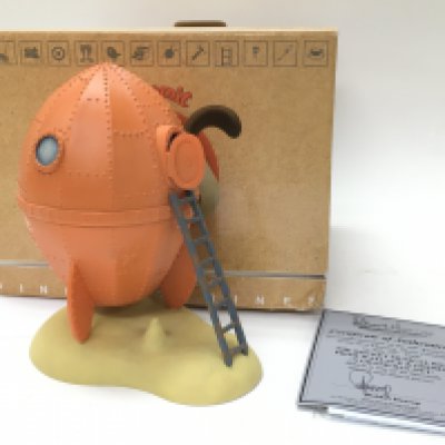 A boxed Robert Harrop Wallace and Gromit The rocket musical box from Wallace and Gromit A Grand Day Out. Very limited edition of 40. Signed and dated Robert Harrop 20.8.09. Seen working. No obvious damage or restoration. Postage category C