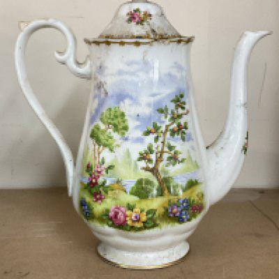 A Royal Albert Chelsea Bird coffee pot, some chips seen near the lid. This lot cannot be posted