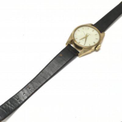 An interesting vintage gigantic watch by Towncraft, 73cm long. This lot cannot be posted