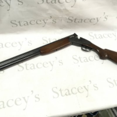 A Sarasqueta 12g over under shotgun. Double trigger. 27.5inch barrel 44 overall. #K3236 A FIREARMS OR SHOTGUN LICENSE IS REIRED TO BUY THIS LOT VIEWING AND AFTER SALE COLLECTION BY APPOINTMENT ONLY.