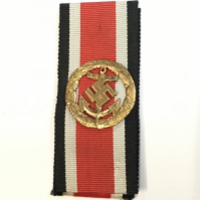 A WW2 German third Reich kreigsmarine honour roll clasp (Souval). Postage category A